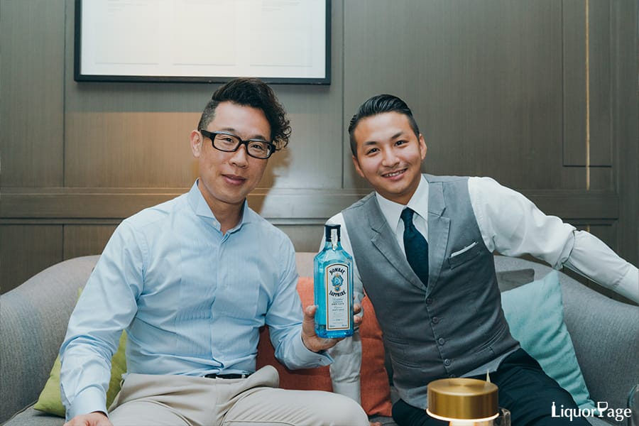 中村さん（左）は日本のホテルバーでも活躍していた