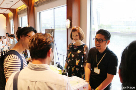 油津吟、HINATAのブースにて