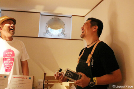 千雅、マルカイ コーポレーションのブースにて