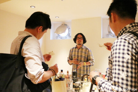 協賛ジンのブースにて