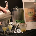 15人のバーテンダーによる15種のスペシャルカクテルが提供された。