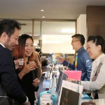 トップバーテンダーらによる創作カクテルに来場者は満足の様子だった。