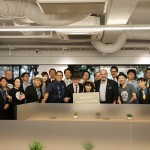 イベント出演者による集合写真。 イベント出演者による集合写真。